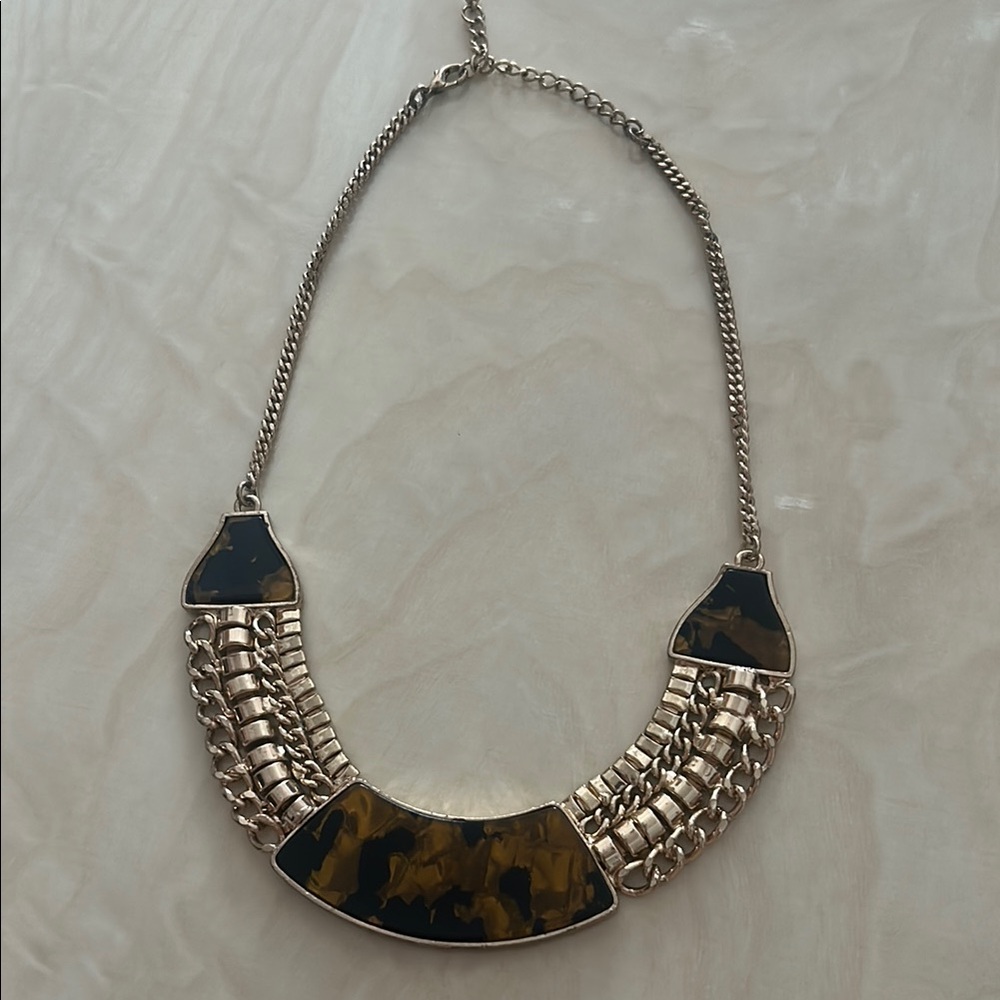 Elegant Gold and Black Necklace